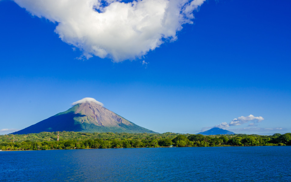 Insel Ometepe mit Vulkan in Nicaragua